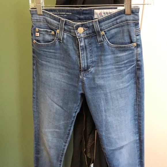 AG Farrah High Rise Skinny Frayed Ankle - Picture 3 of 6